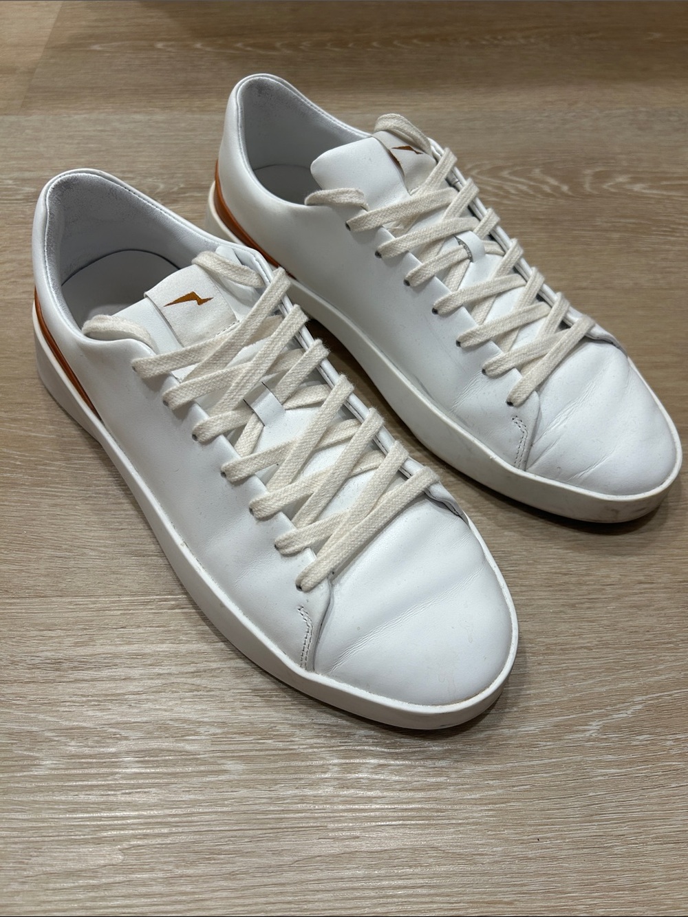 Wolf & Shepherd Men's White Leather Low-Top Sneakers with Tan Accent
